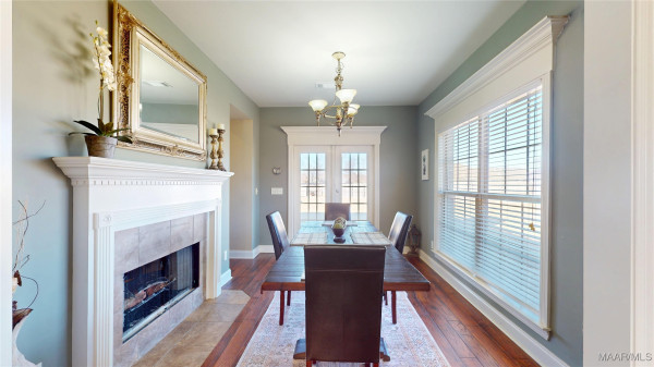 1744 MEADOWBROOK Drive