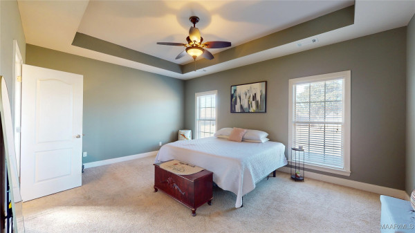 1744 MEADOWBROOK Drive