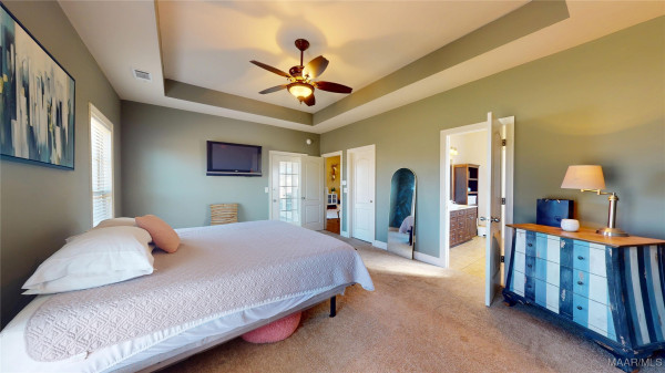 1744 MEADOWBROOK Drive