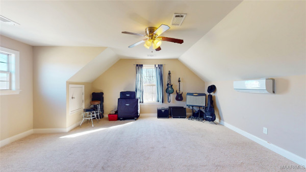 1744 MEADOWBROOK Drive