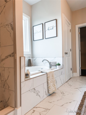 1379 Barret Park Way