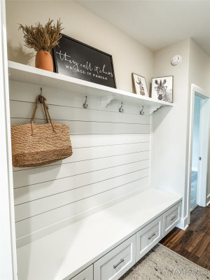 1379 Barret Park Way