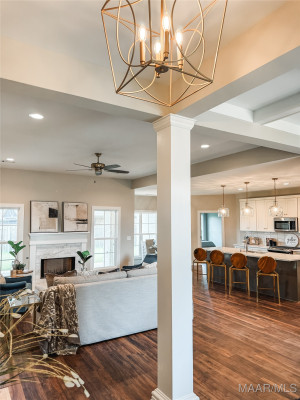 1379 Barret Park Way