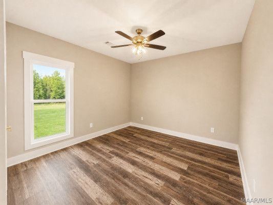 102 Trotter's View Road
