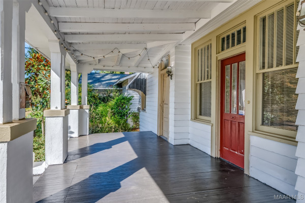 951 CLOVERDALE Road