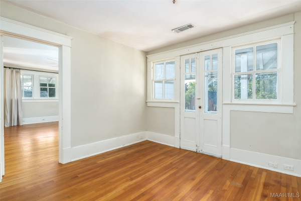951 CLOVERDALE Road