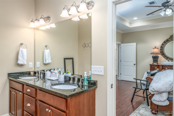 1625 Bon Terre Boulevard