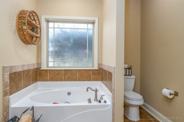 1625 Bon Terre Boulevard