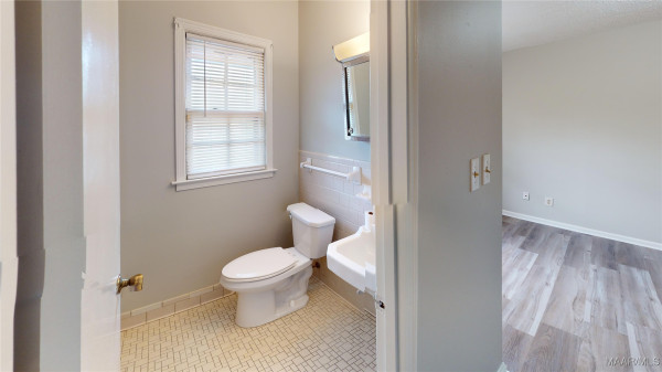 112 BETH MANOR Drive