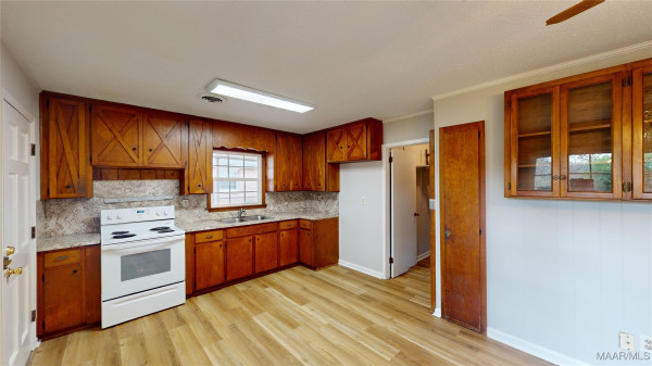 112 BETH MANOR Drive