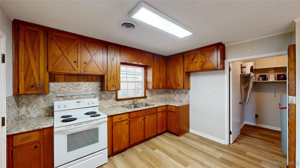 112 BETH MANOR Drive