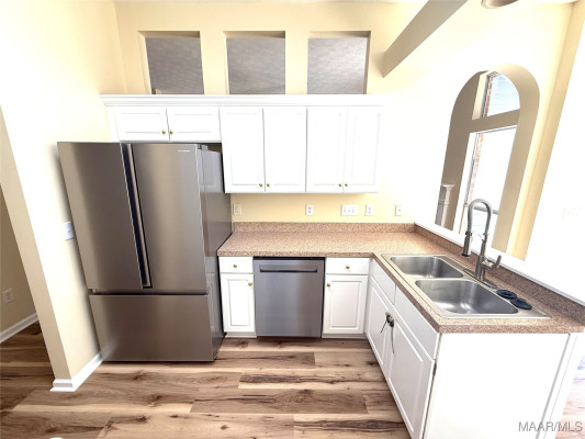 443 RIVER OAKS Drive