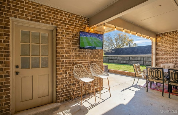 1923 Vaughn Lane