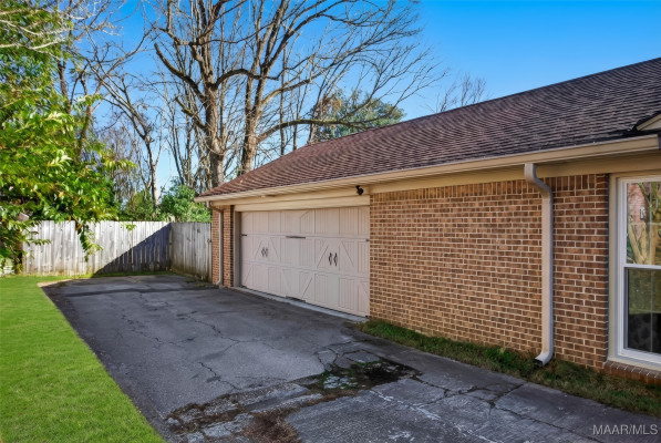 1923 Vaughn Lane