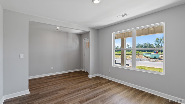 3320 Knotts Drive