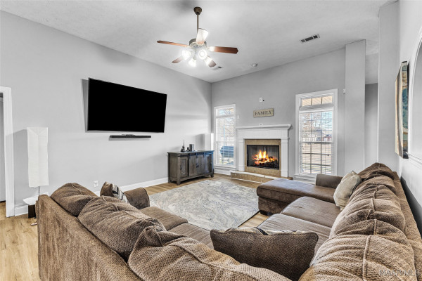 97 BRECKENRIDGE Court