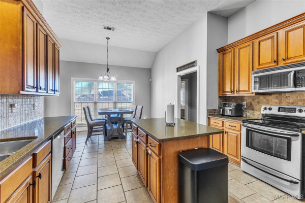 97 BRECKENRIDGE Court