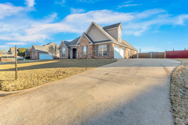 97 BRECKENRIDGE Court