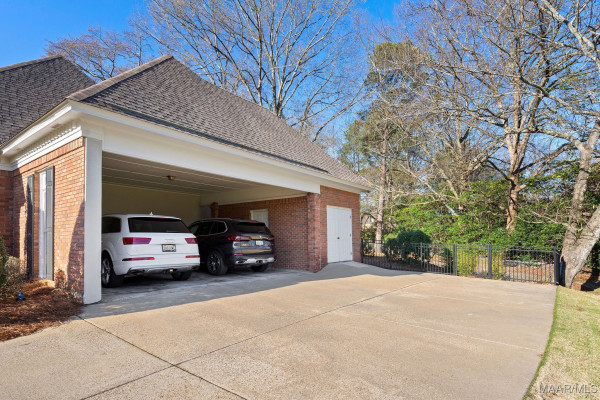 1708 Shoreham Drive