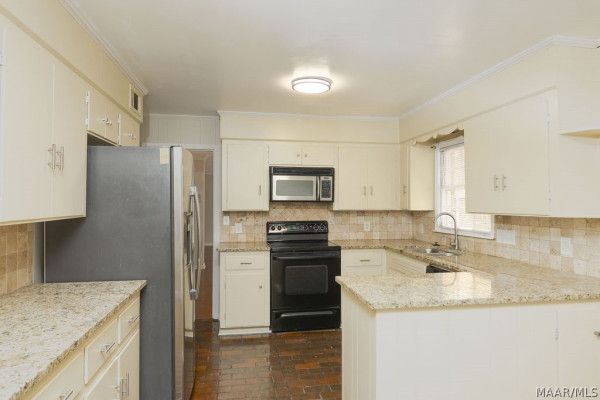 3110 Highfield Drive
