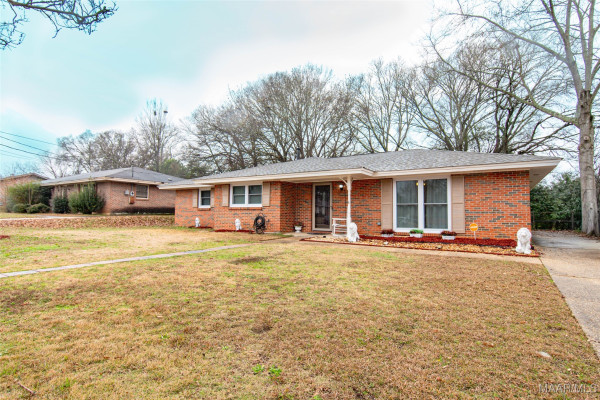 233 Vanderbilt Loop W