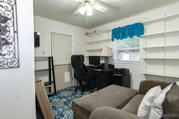 233 Vanderbilt Loop W