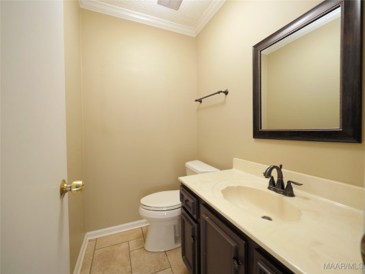 1800 Wentworth Drive