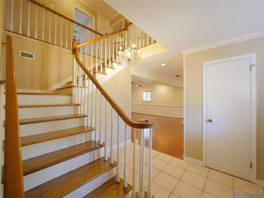 1800 Wentworth Drive