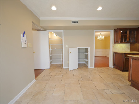 1800 Wentworth Drive