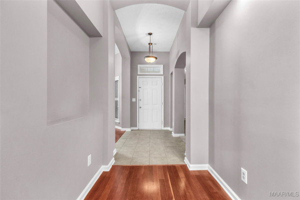 9212 HARRINGTON Circle