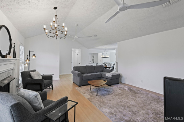 6504 Gloucester Mews