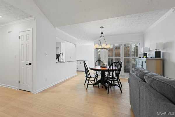 6504 Gloucester Mews