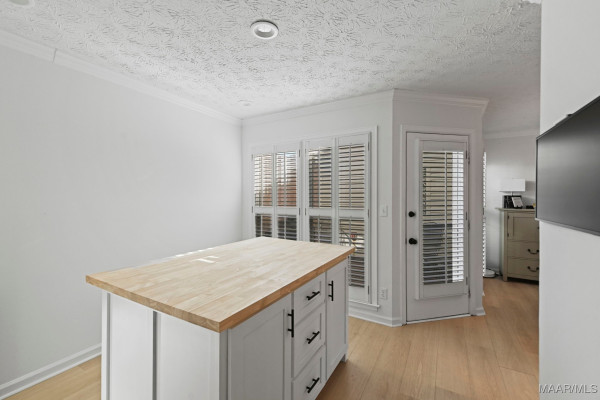 6504 Gloucester Mews