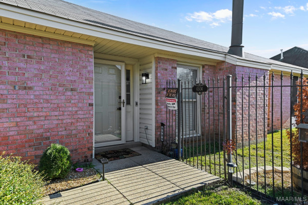 6504 Gloucester Mews