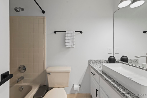 6504 Gloucester Mews