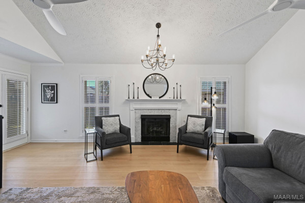 6504 Gloucester Mews