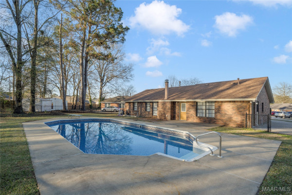 5001 George Green Drive W