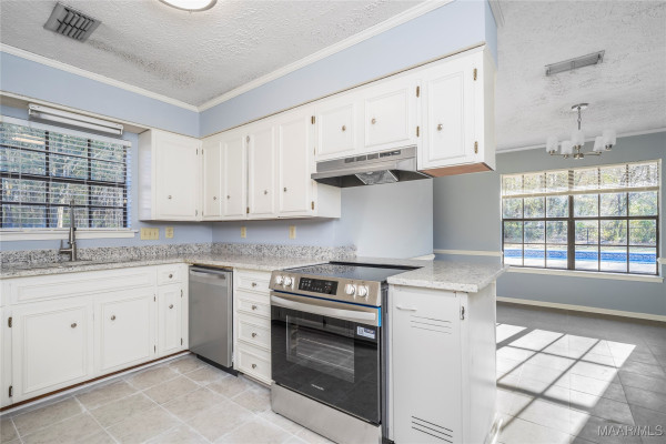 5001 George Green Drive W