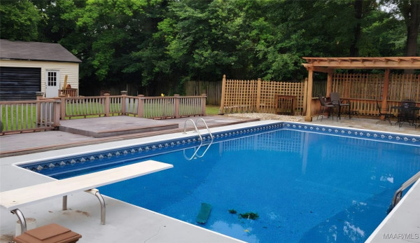 1547 Pine Ridge Road