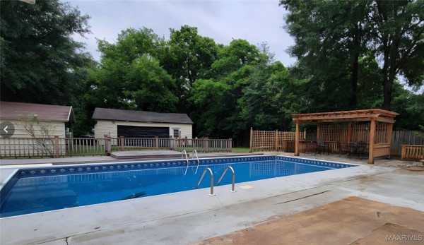 1547 Pine Ridge Road