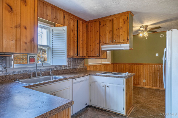 1547 Pine Ridge Road