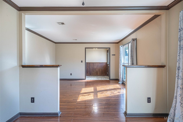 1547 Pine Ridge Road