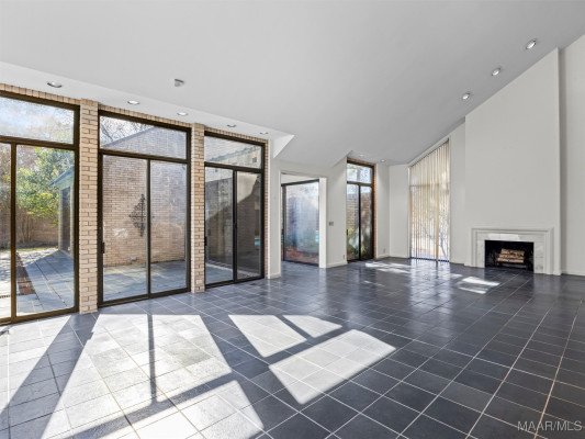 2300 Hawthorn Drive
