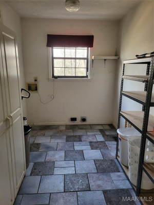 85 Price Road