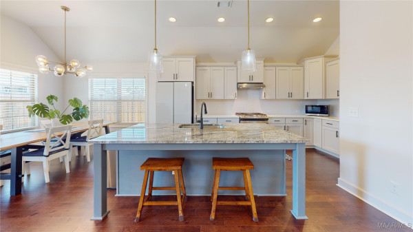 9365 Crescent Lodge Circle