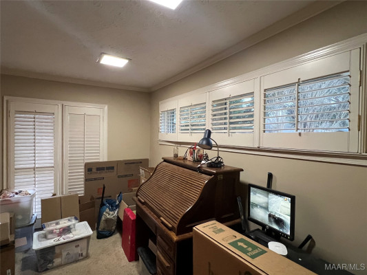 2731 Sweetbriar Road