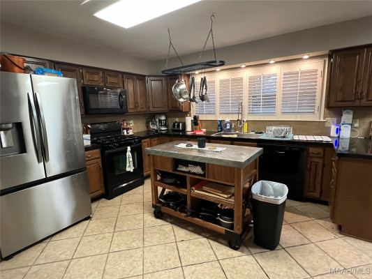 2731 Sweetbriar Road