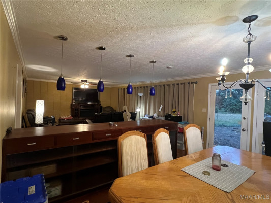 2731 Sweetbriar Road