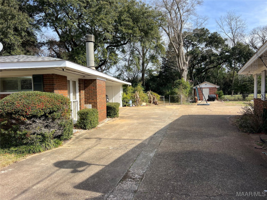 2731 Sweetbriar Road