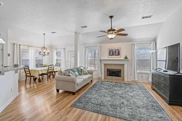 638 Glenmede Lane
